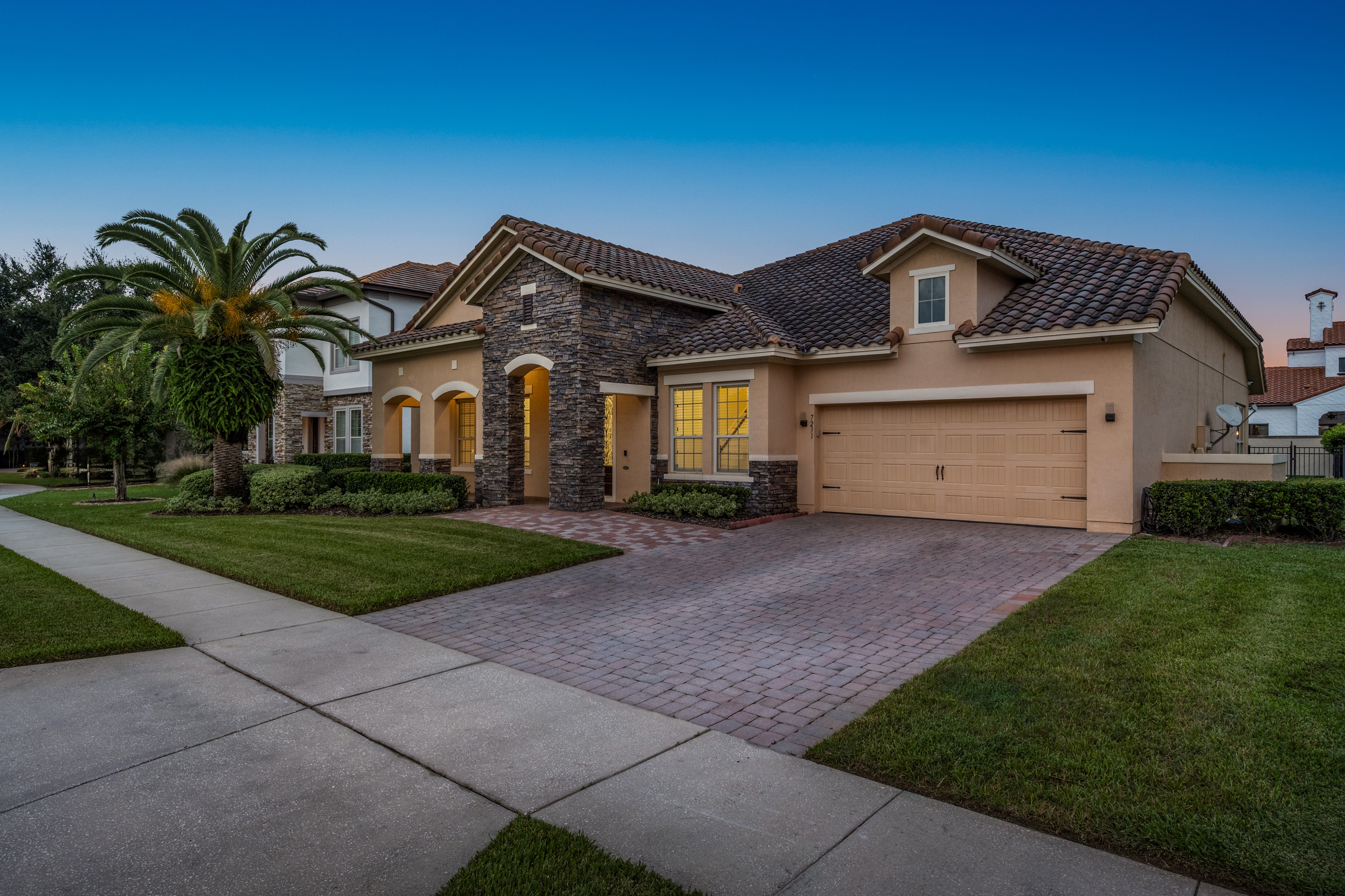 7231 Sangalla Dr — photograph 3
