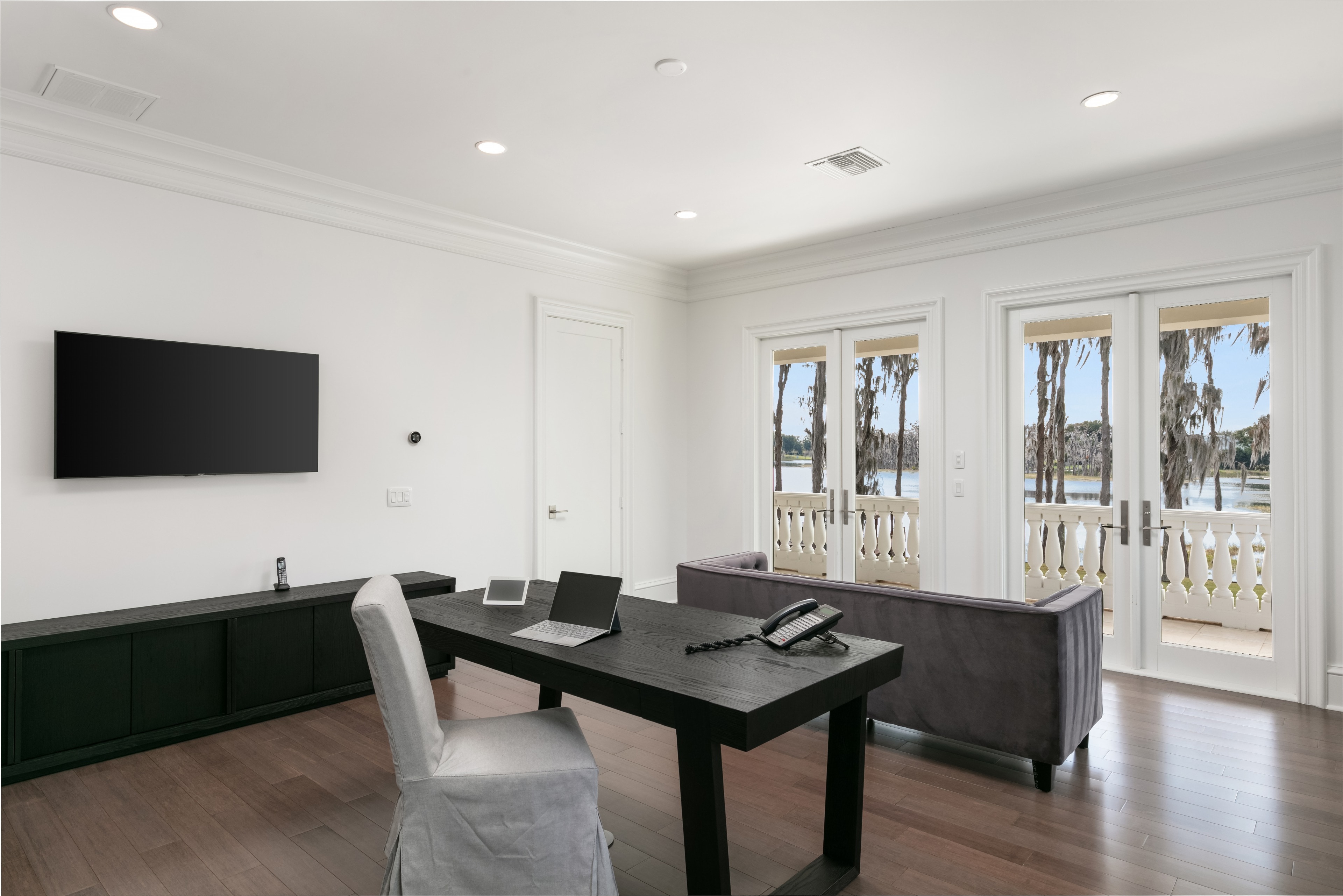 12488 Park Ave — photograph 6
