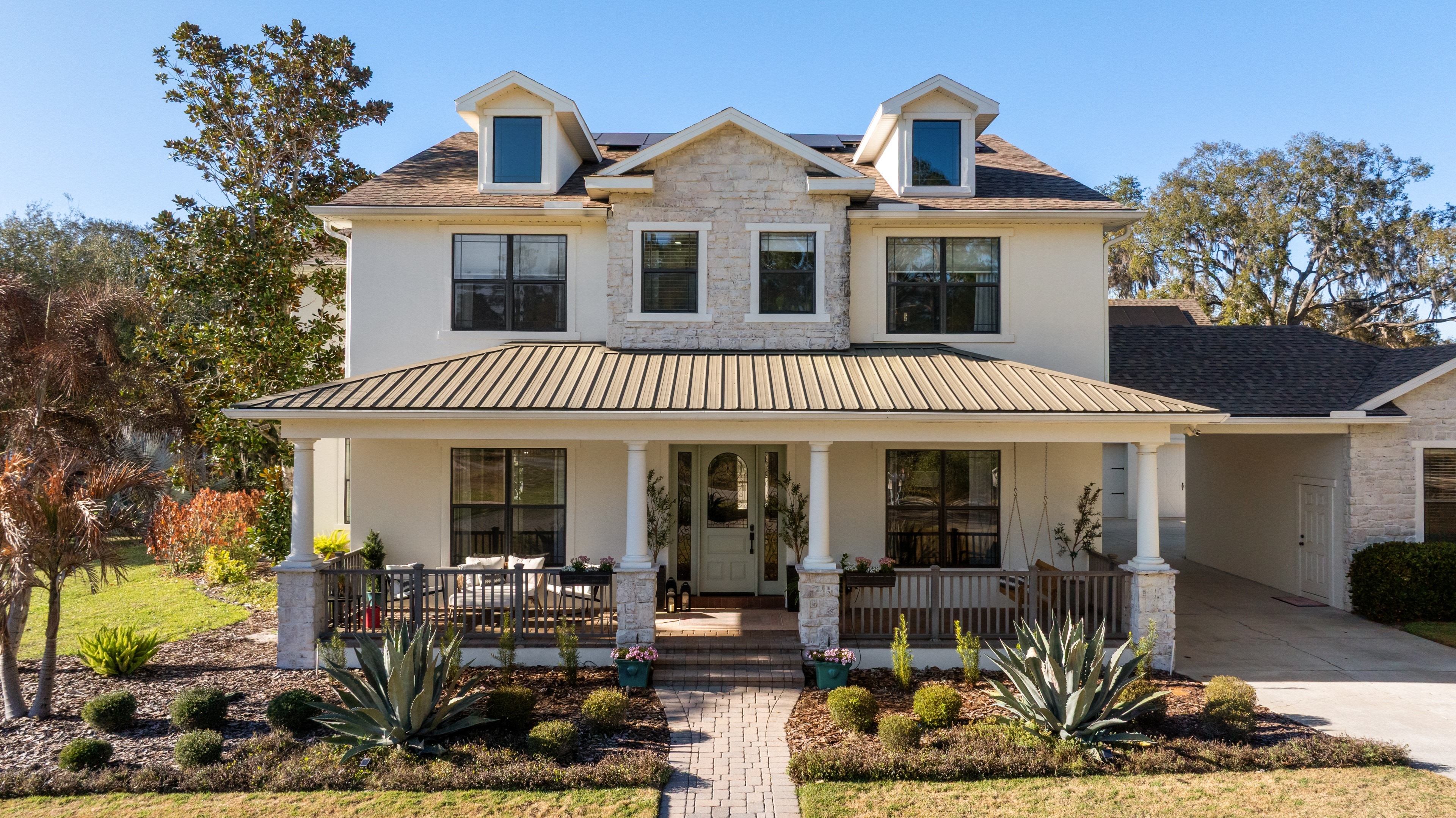 5351 Carson St — photograph 6